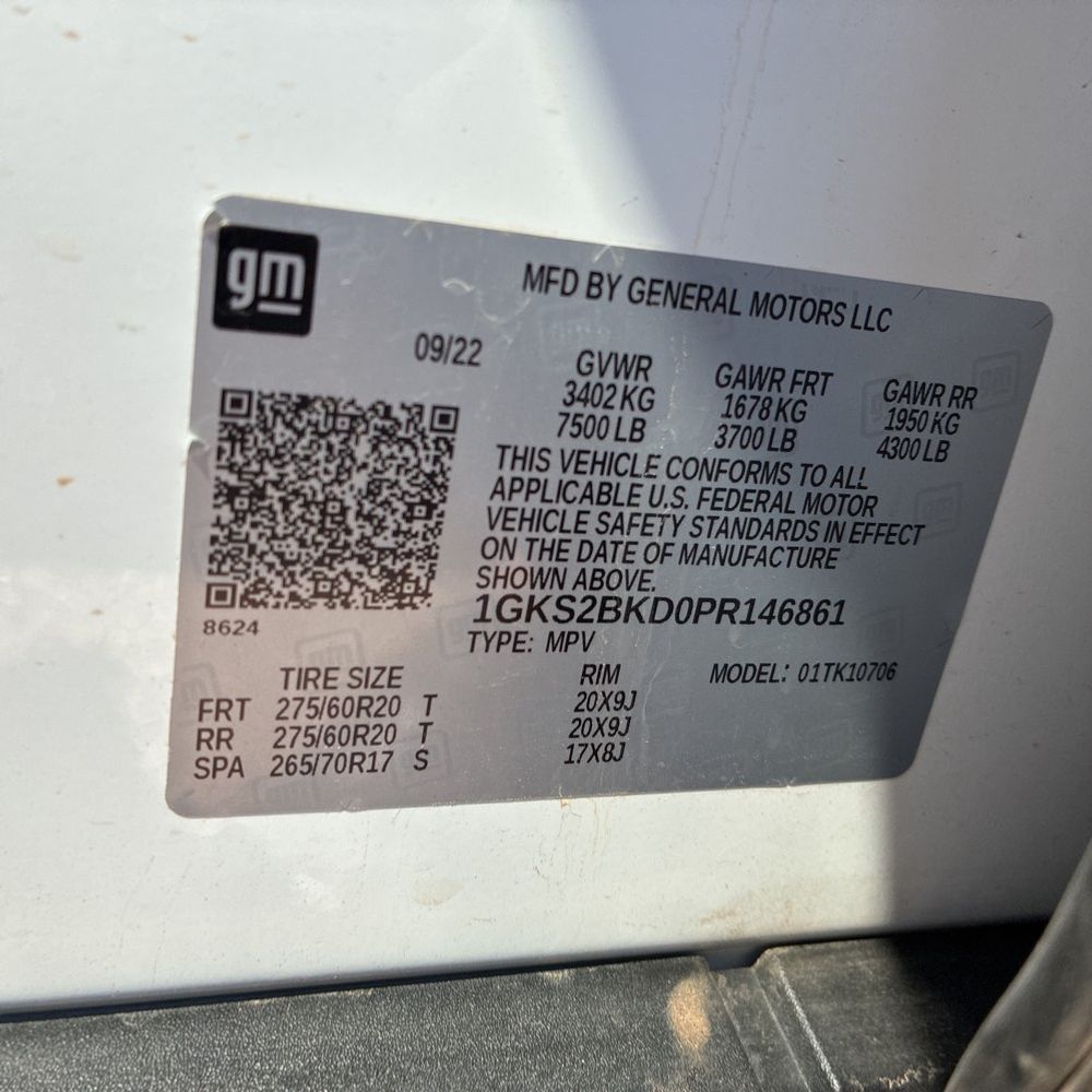 2023 GMC Yukon SLT