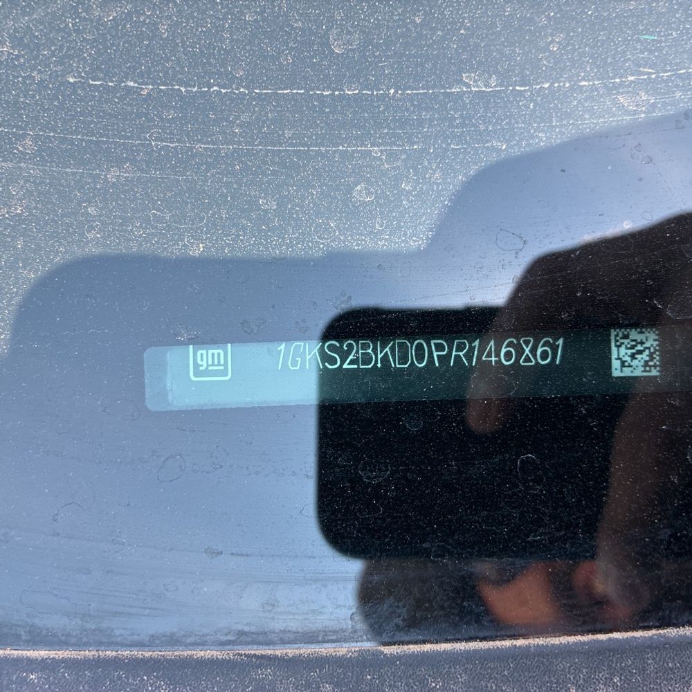2023 GMC Yukon SLT