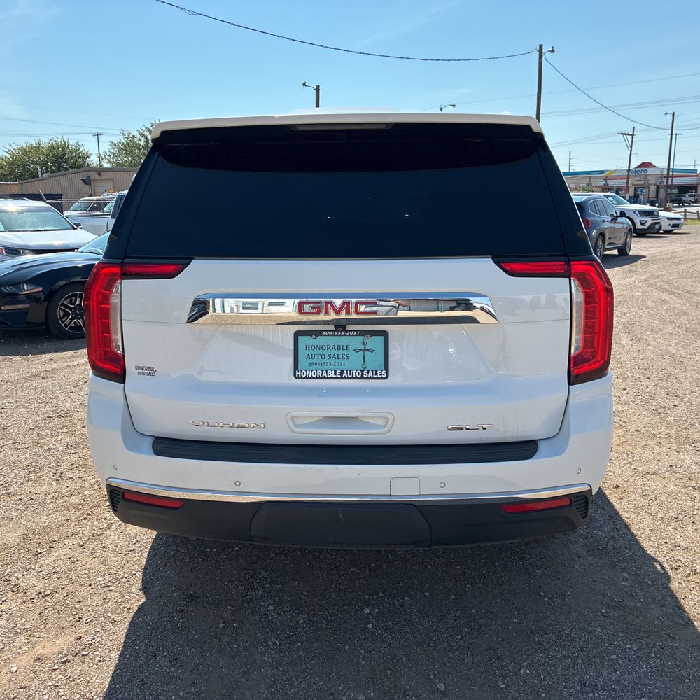 2023 GMC Yukon SLT