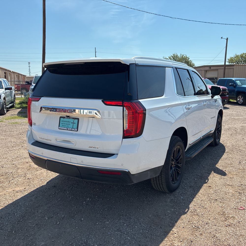 2023 GMC Yukon SLT