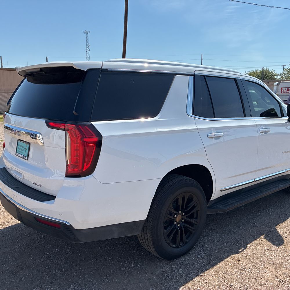 2023 GMC Yukon SLT