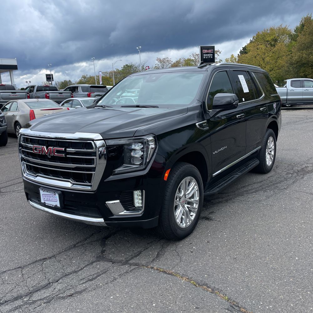 2024 GMC Yukon SLT