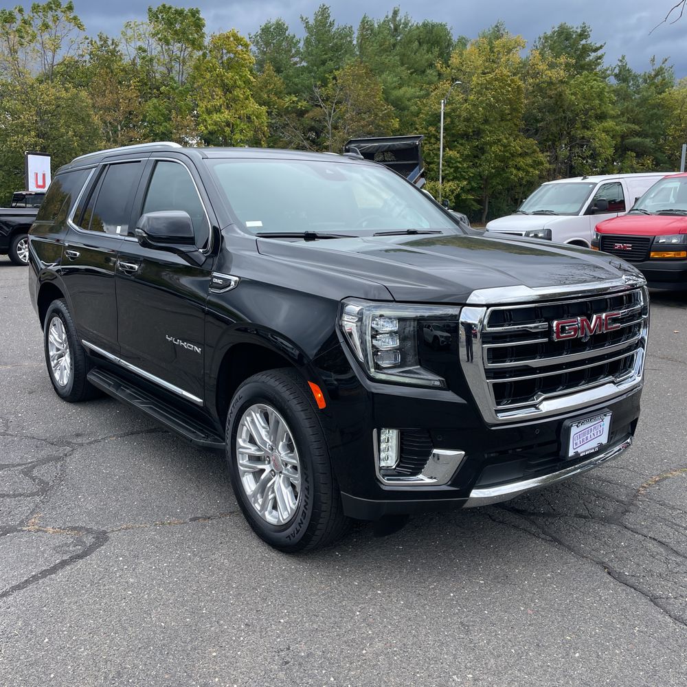 2024 GMC Yukon SLT