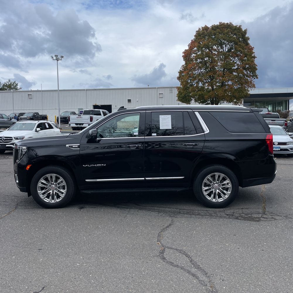 2024 GMC Yukon SLT