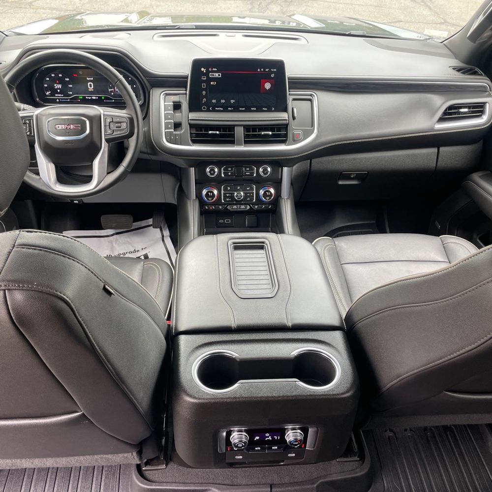 2024 GMC Yukon SLT