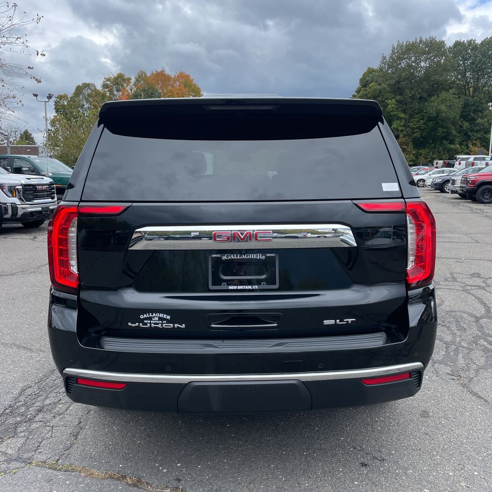 2024 GMC Yukon SLT