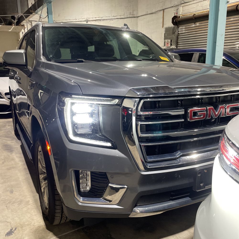 2021 GMC Yukon SLT 4D SUV 4WD