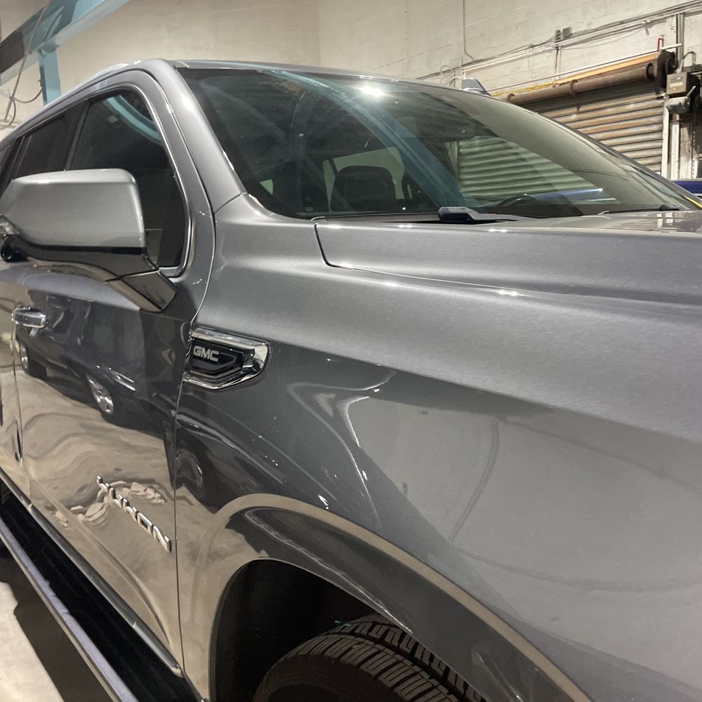 2021 GMC Yukon SLT 4D SUV 4WD
