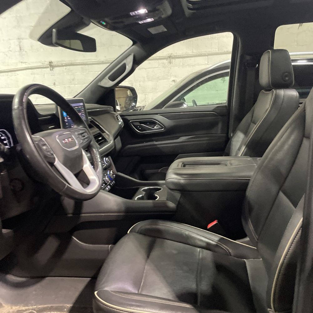 2021 GMC Yukon SLT 4D SUV 4WD