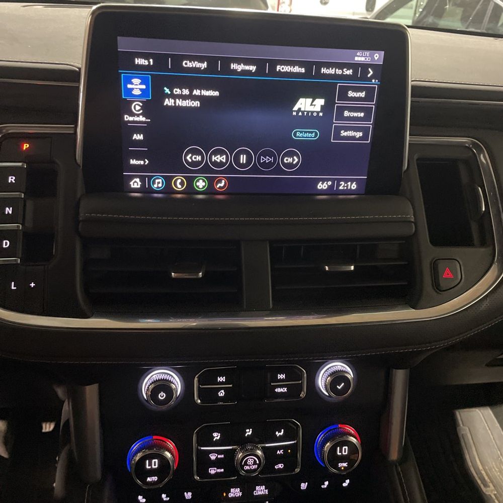 2021 GMC Yukon SLT 4D SUV 4WD
