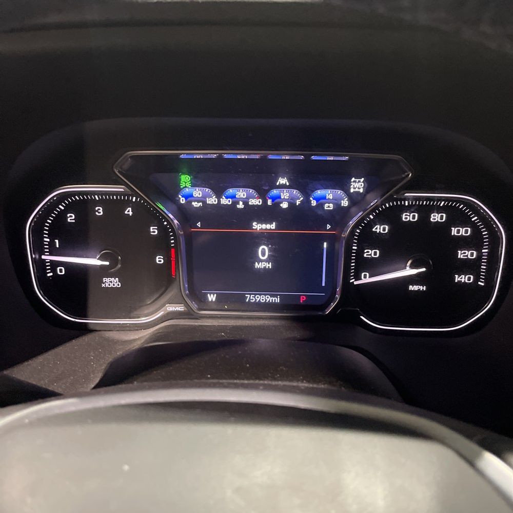 2021 GMC Yukon SLT 4D SUV 4WD
