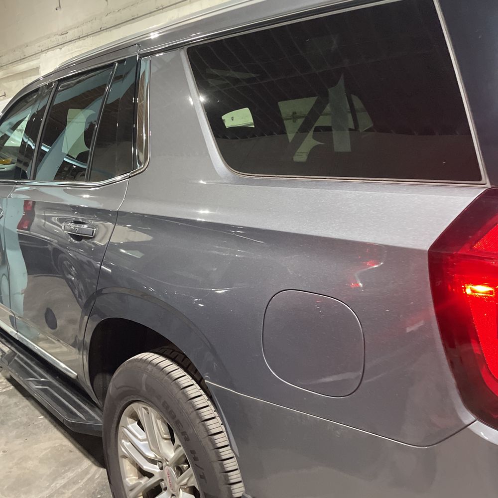 2021 GMC Yukon SLT 4D SUV 4WD