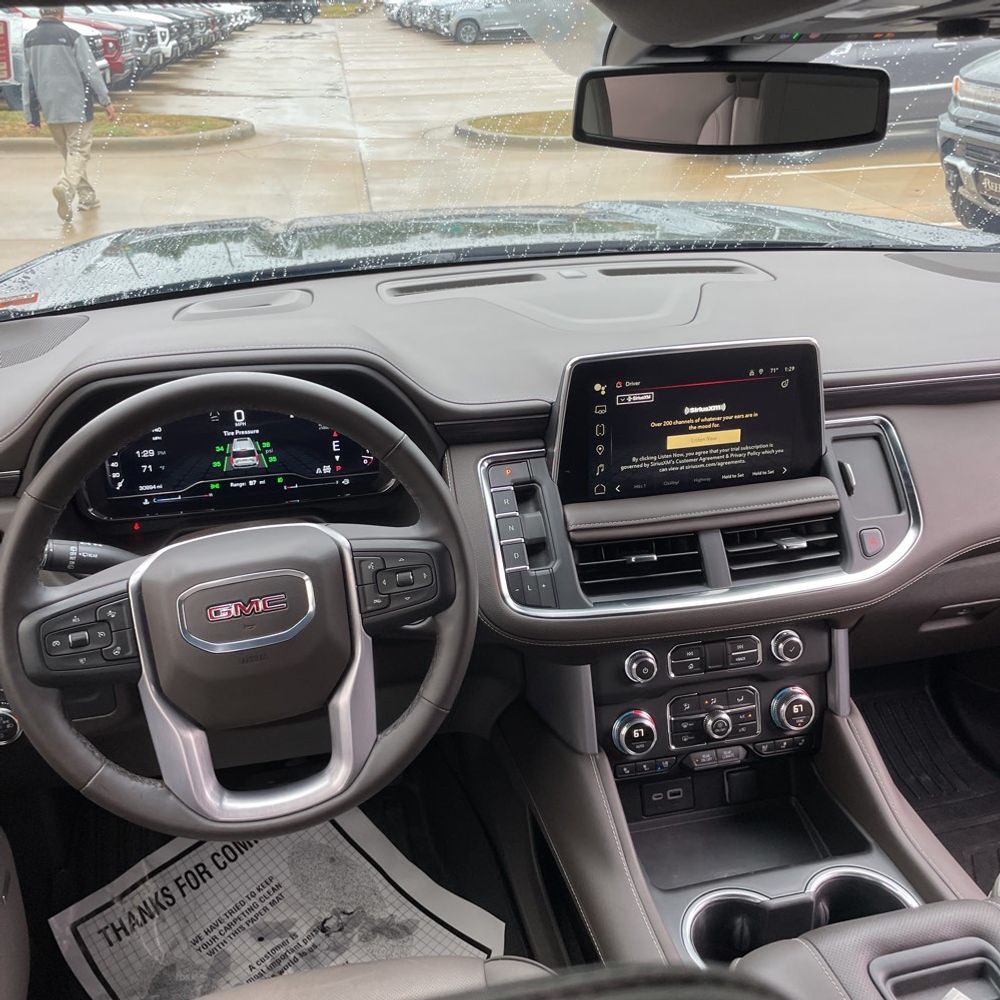2024 GMC Yukon SLT