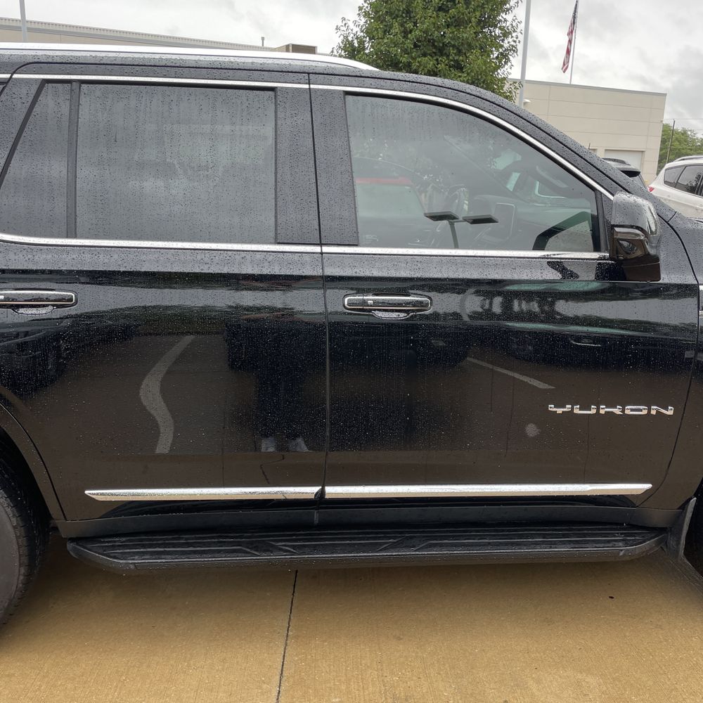 2024 GMC Yukon SLT