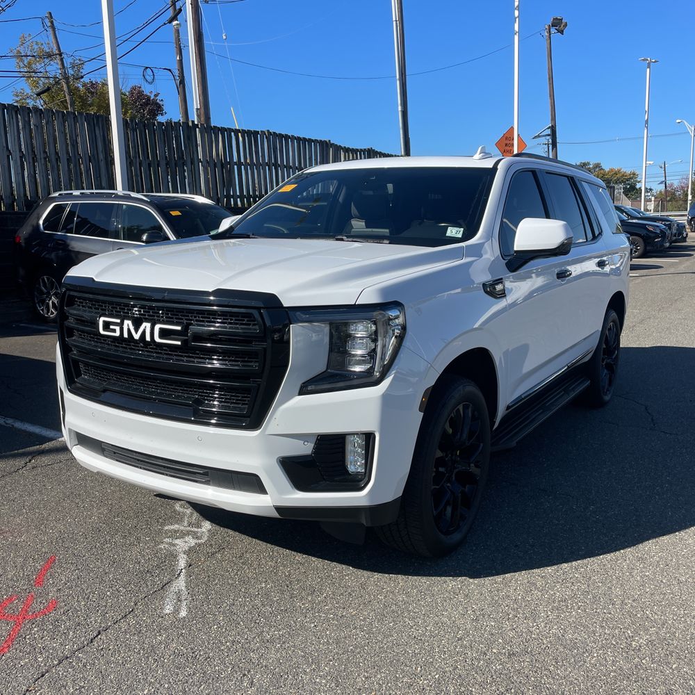 2022 GMC Yukon SLT