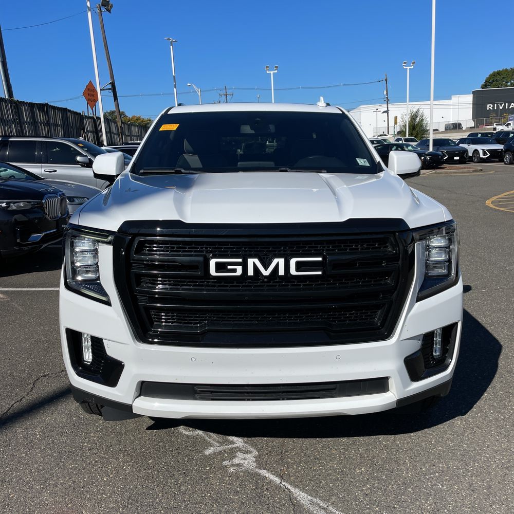 2022 GMC Yukon SLT