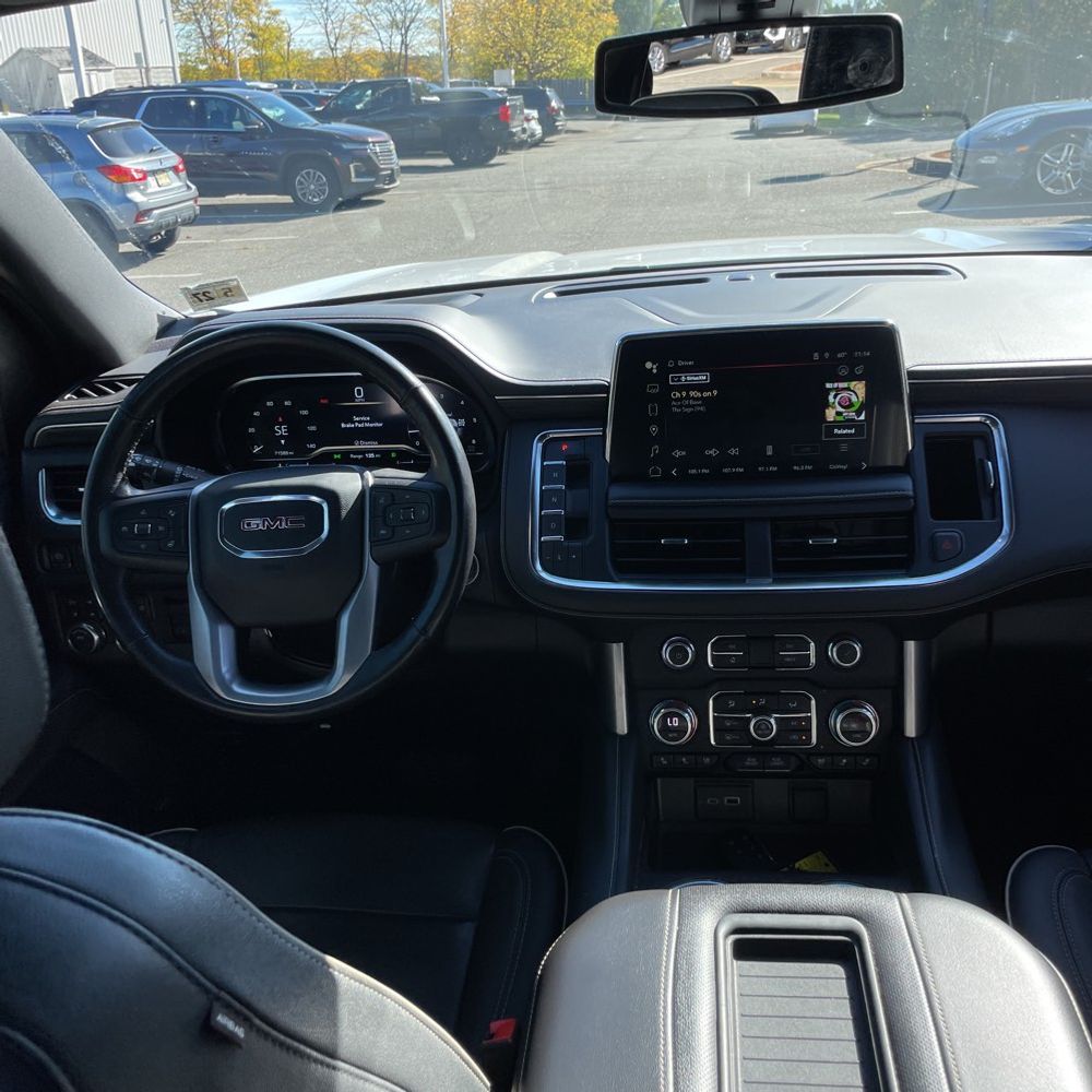 2022 GMC Yukon SLT