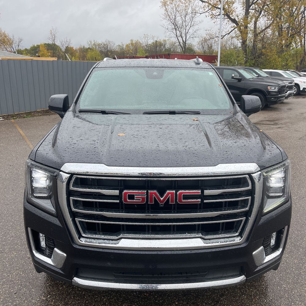 2024 GMC Yukon SLT