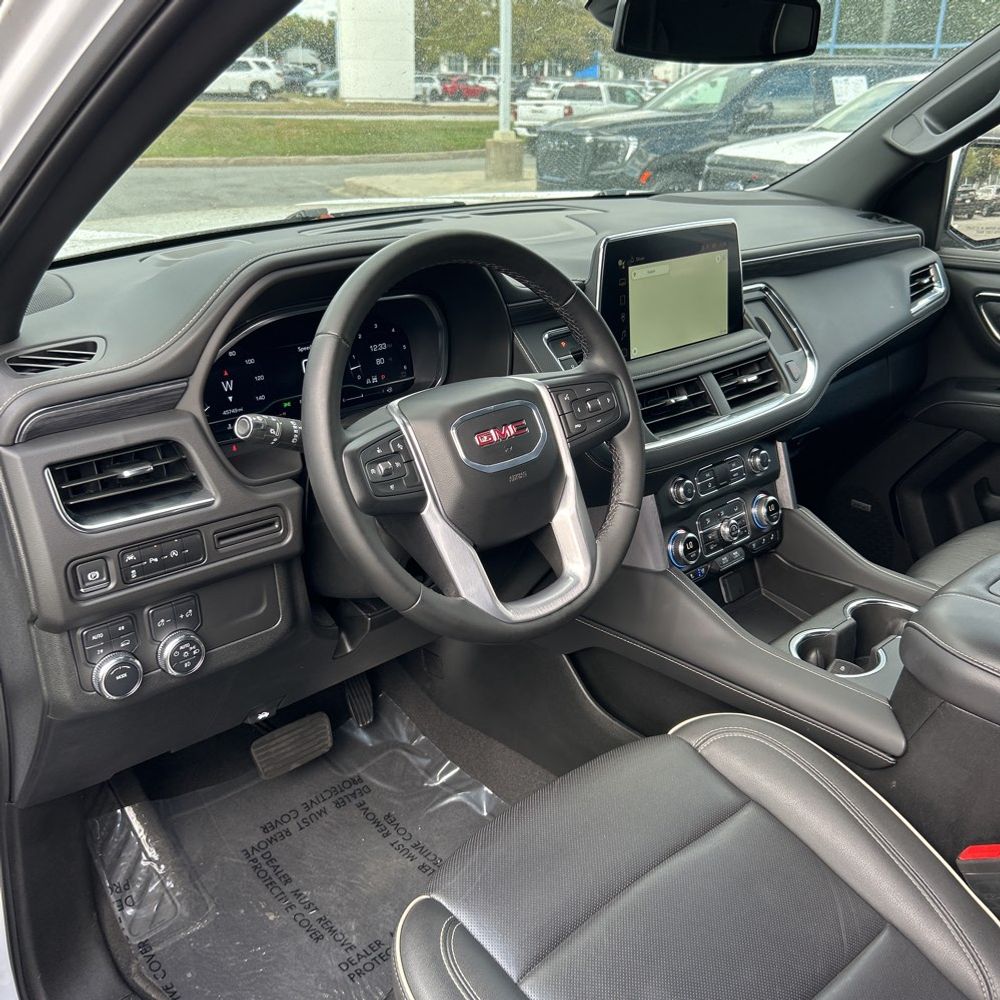 2024 GMC Yukon SLT