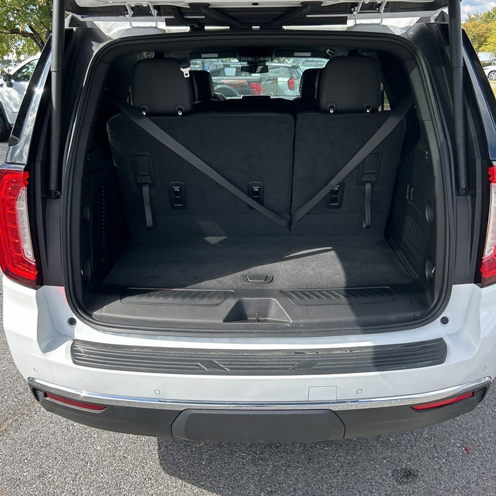 2024 GMC Yukon SLT