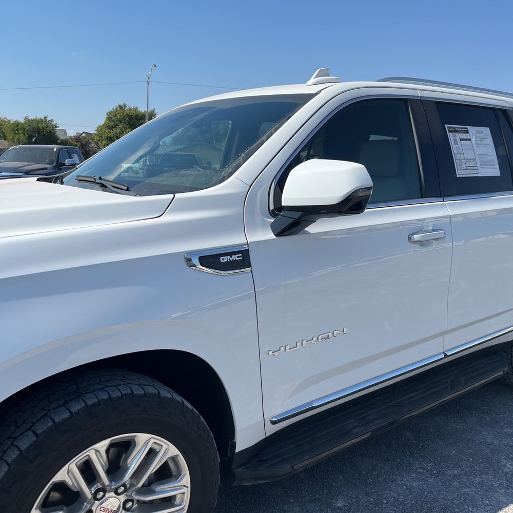 2021 GMC Yukon SLT