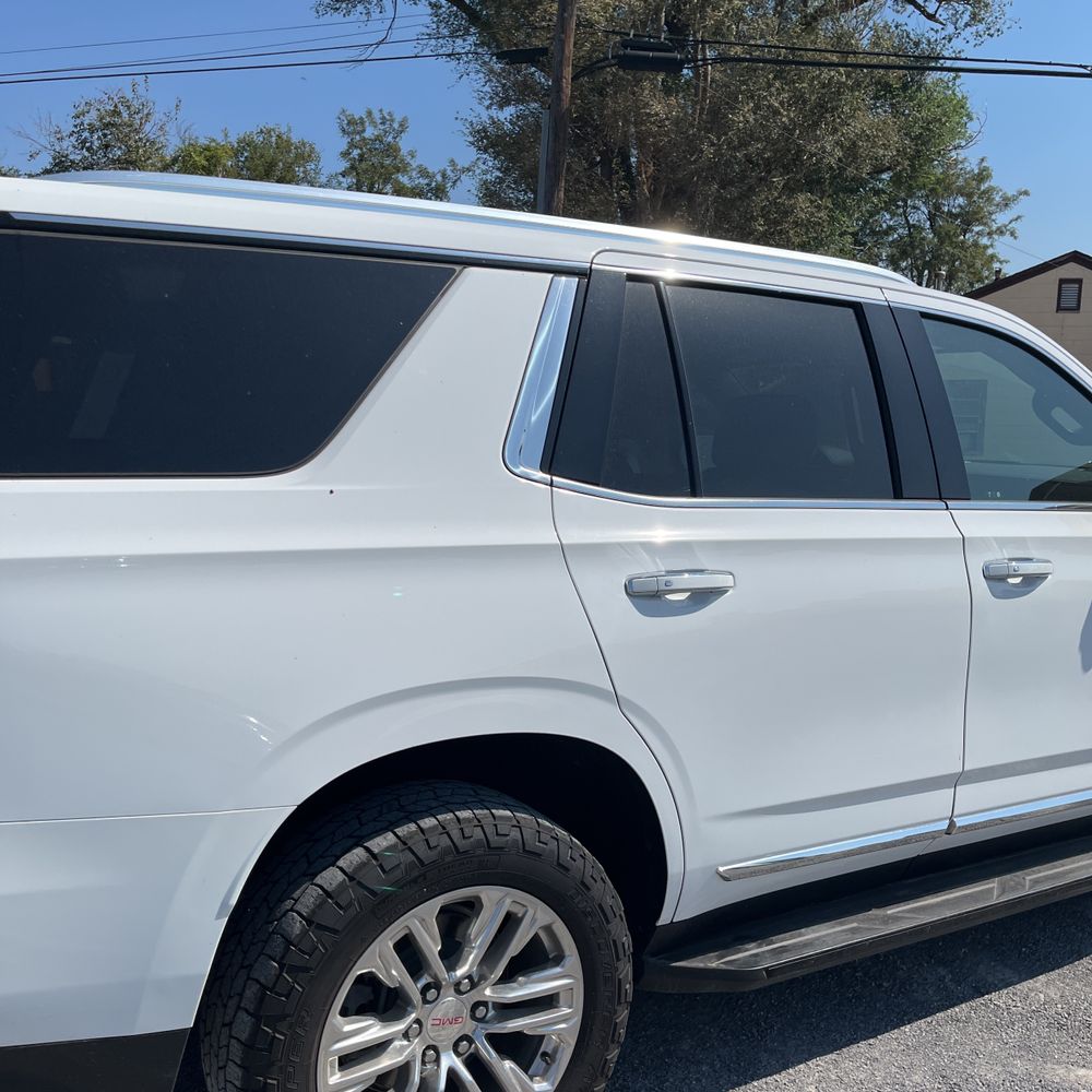 2021 GMC Yukon SLT