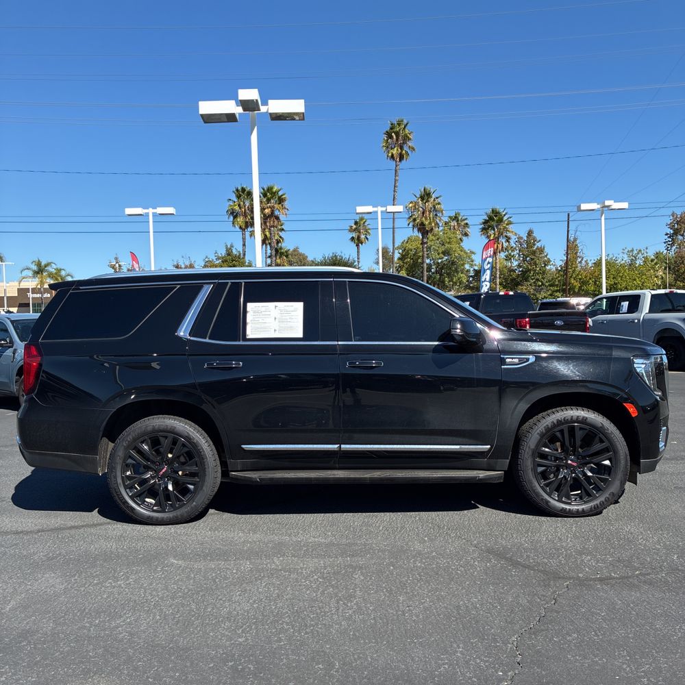 2022 GMC Yukon SLT