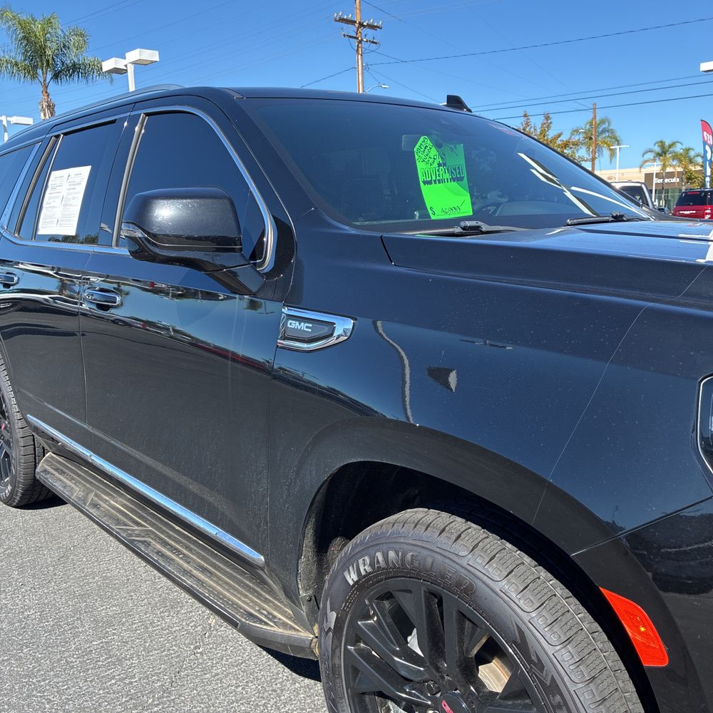 2022 GMC Yukon SLT