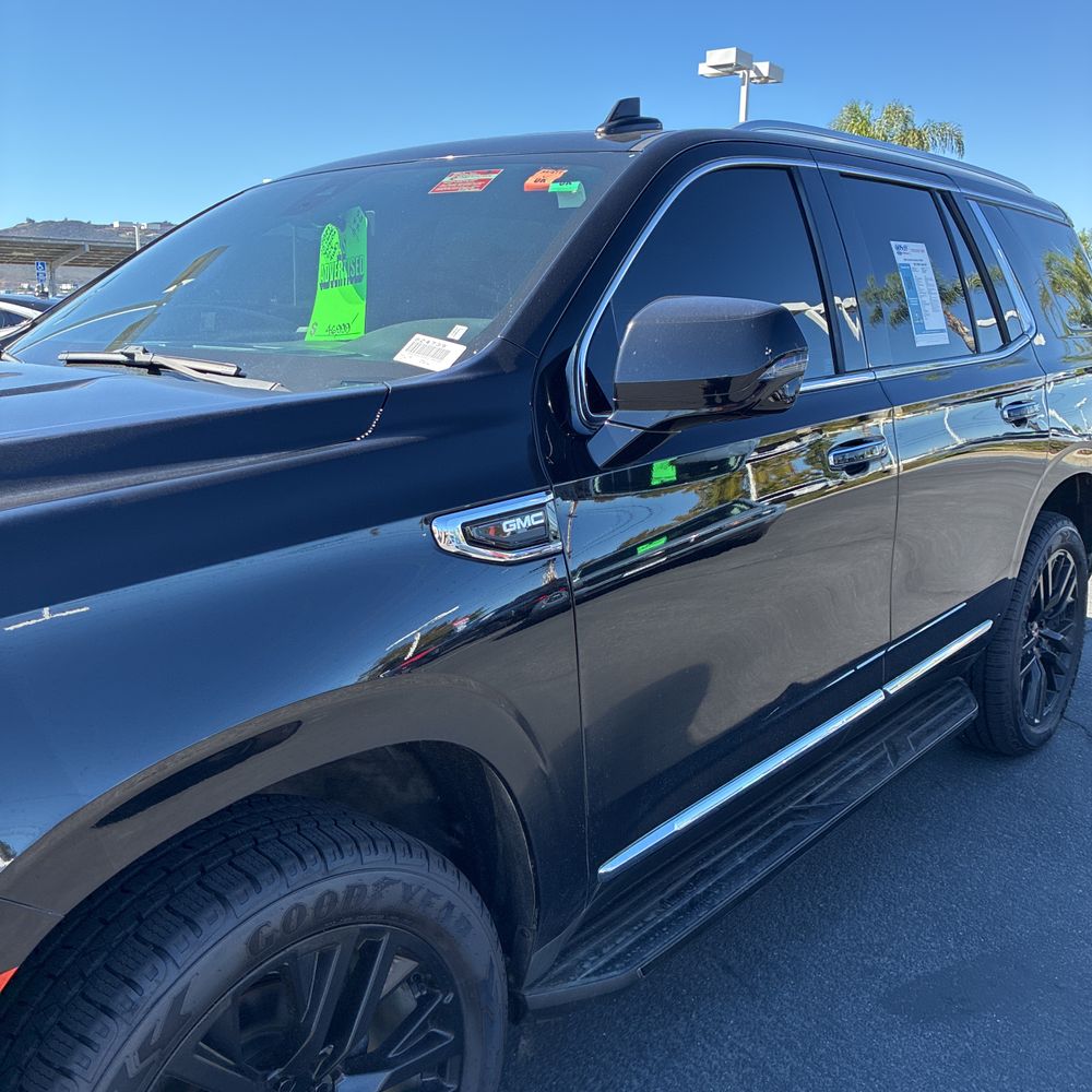 2022 GMC Yukon SLT