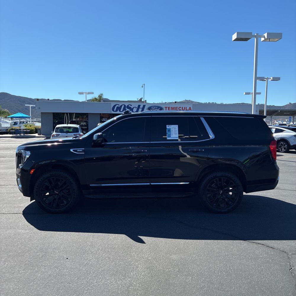 2022 GMC Yukon SLT