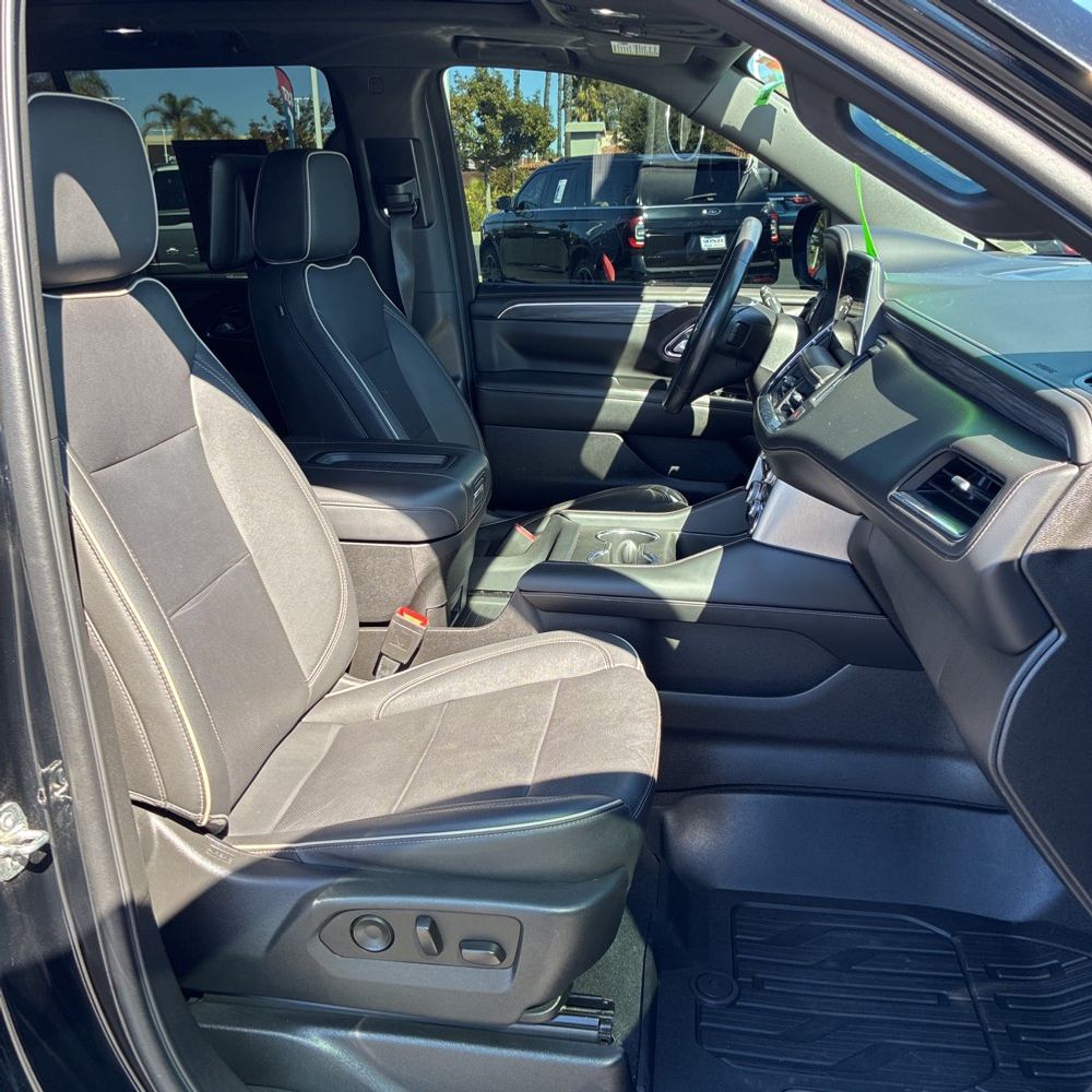 2022 GMC Yukon SLT