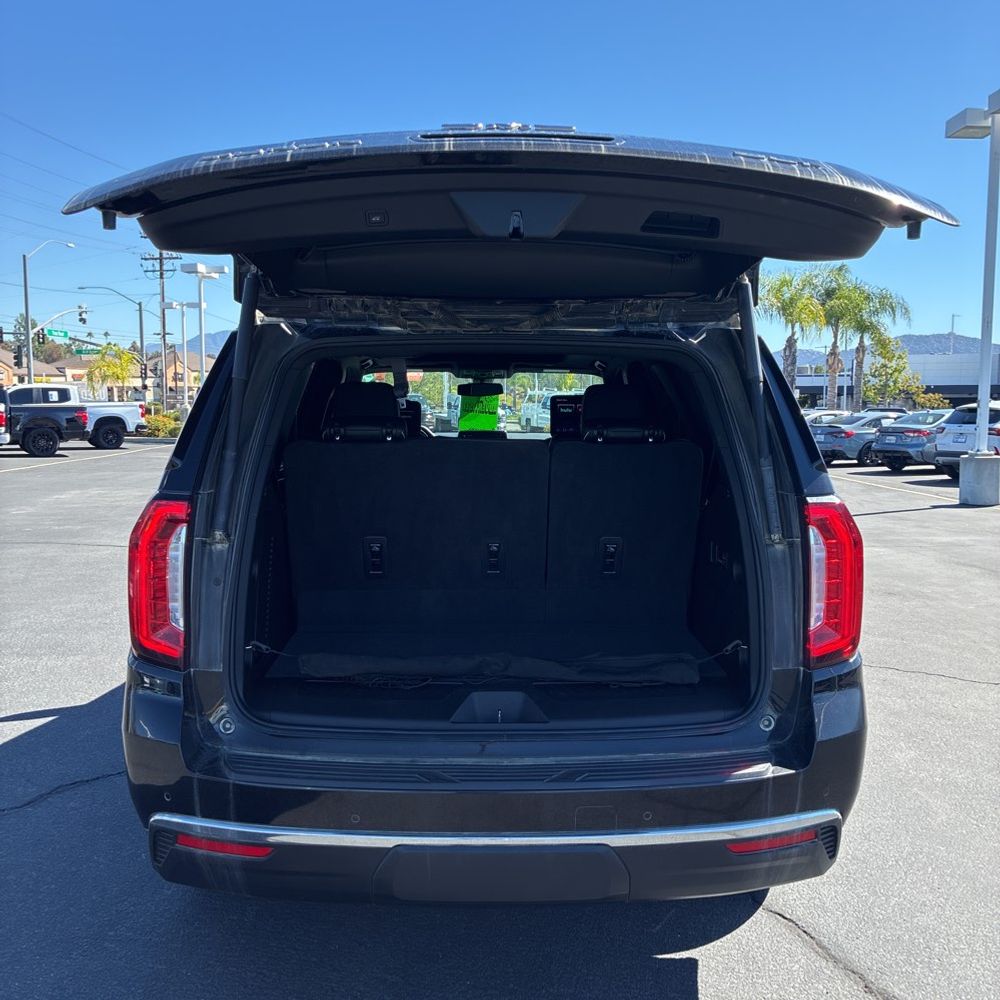 2022 GMC Yukon SLT