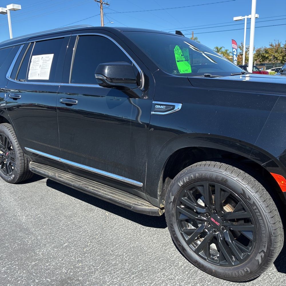 2022 GMC Yukon SLT