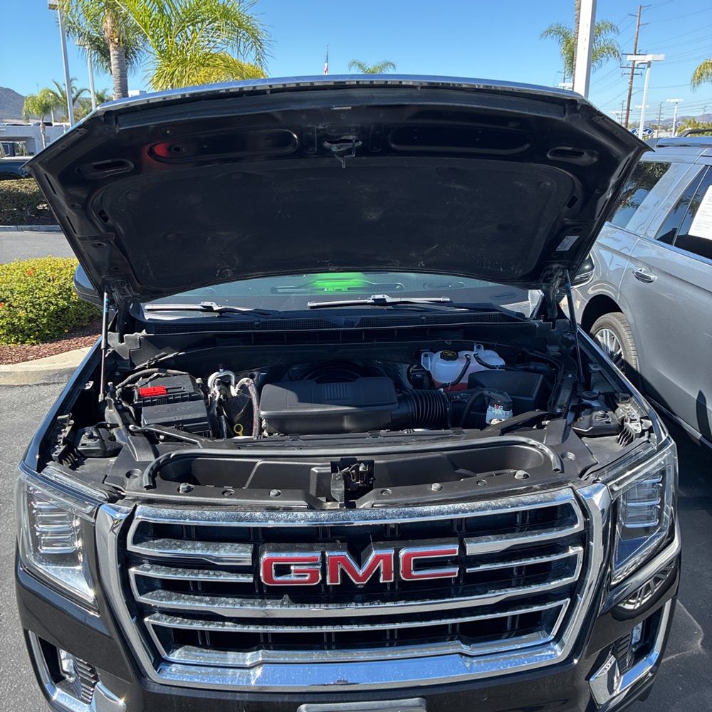 2022 GMC Yukon SLT