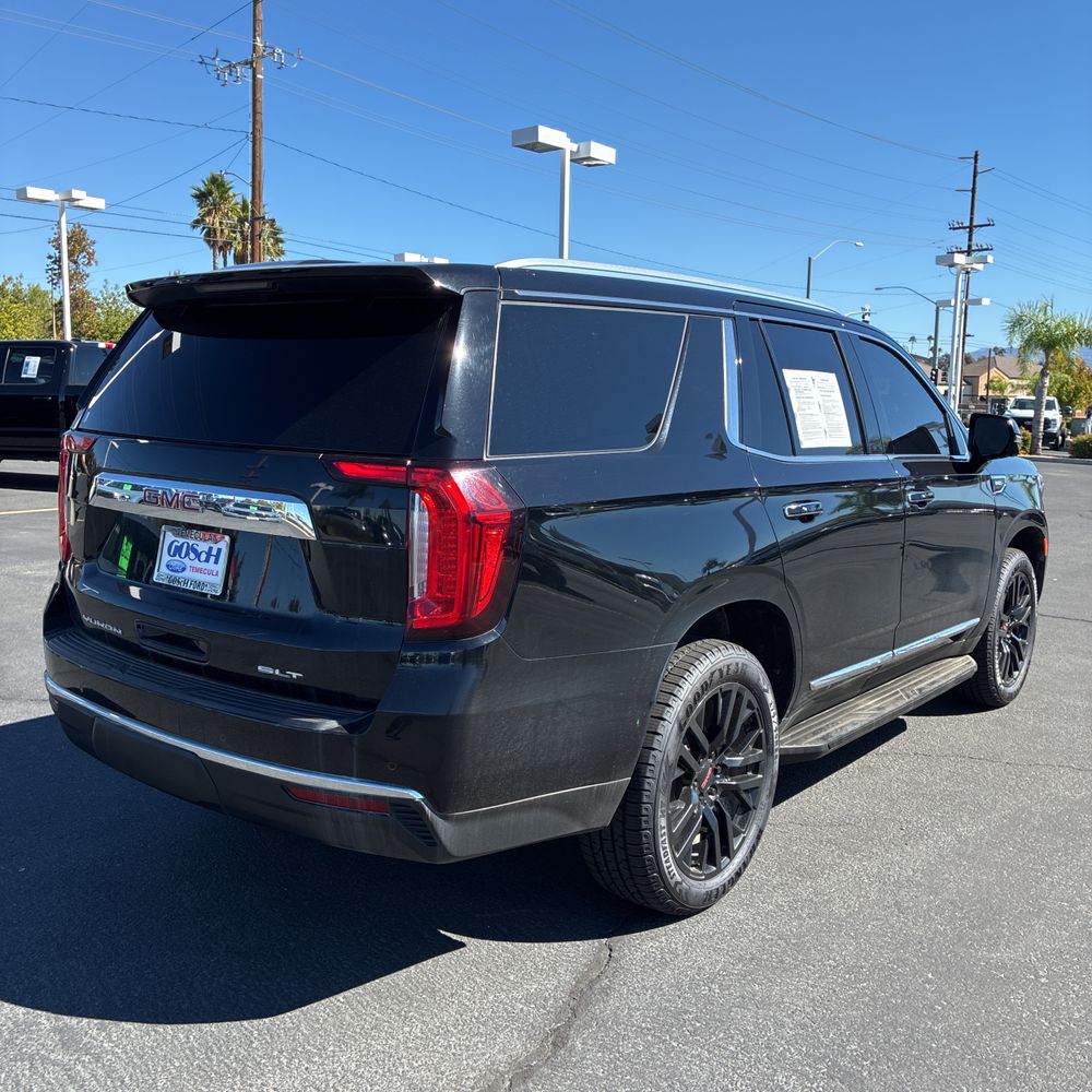 2022 GMC Yukon SLT