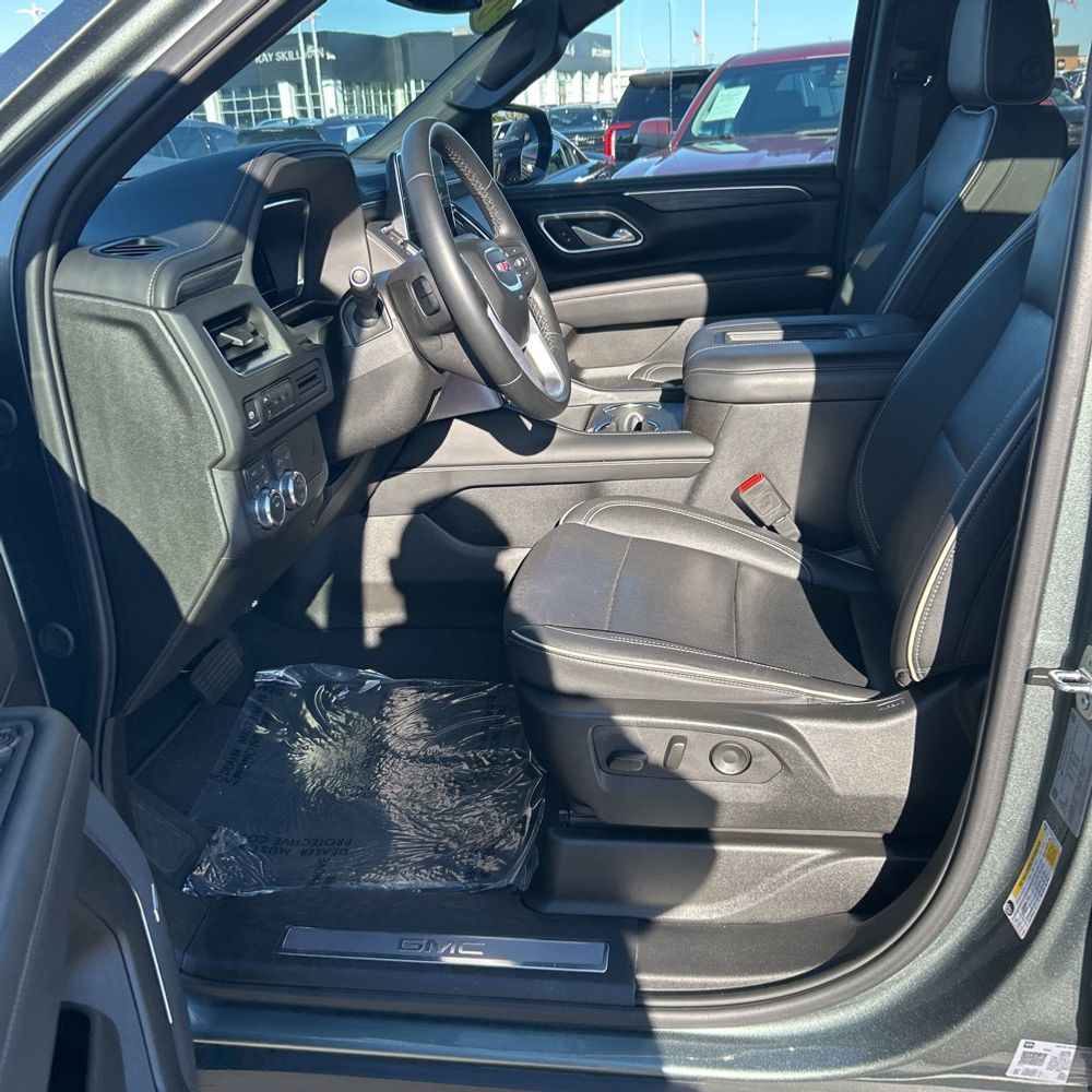 2024 GMC Yukon SLT