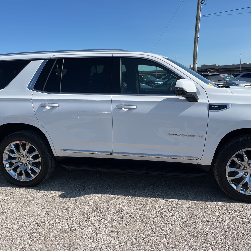 2022 GMC Yukon SLT