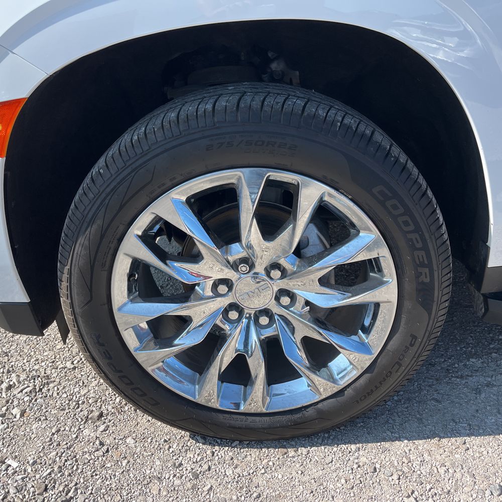 2022 GMC Yukon SLT