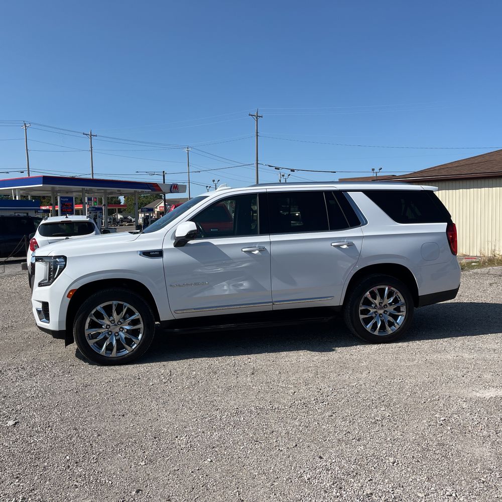 2022 GMC Yukon SLT