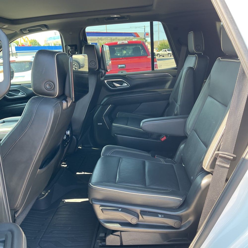 2022 GMC Yukon SLT