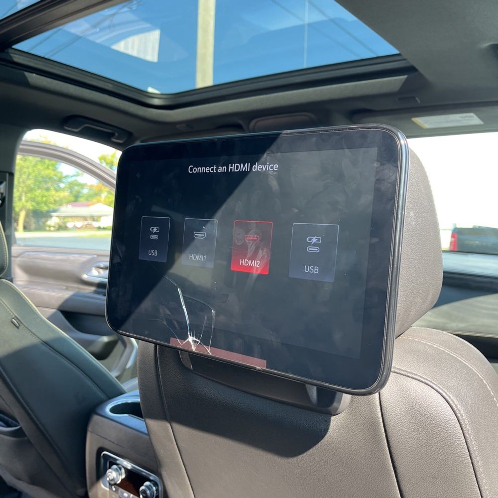 2022 GMC Yukon SLT