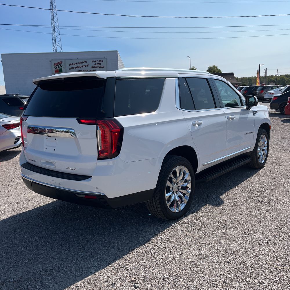 2022 GMC Yukon SLT