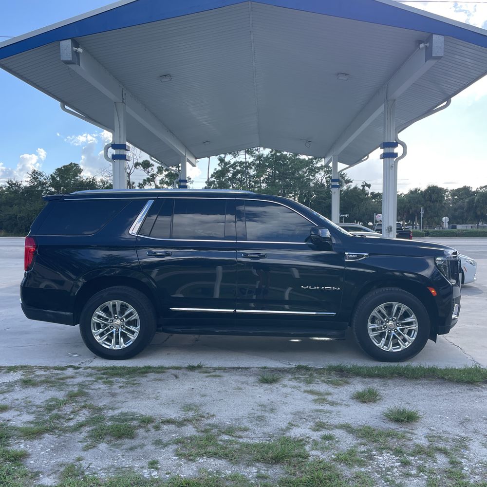 2021 GMC Yukon SLT