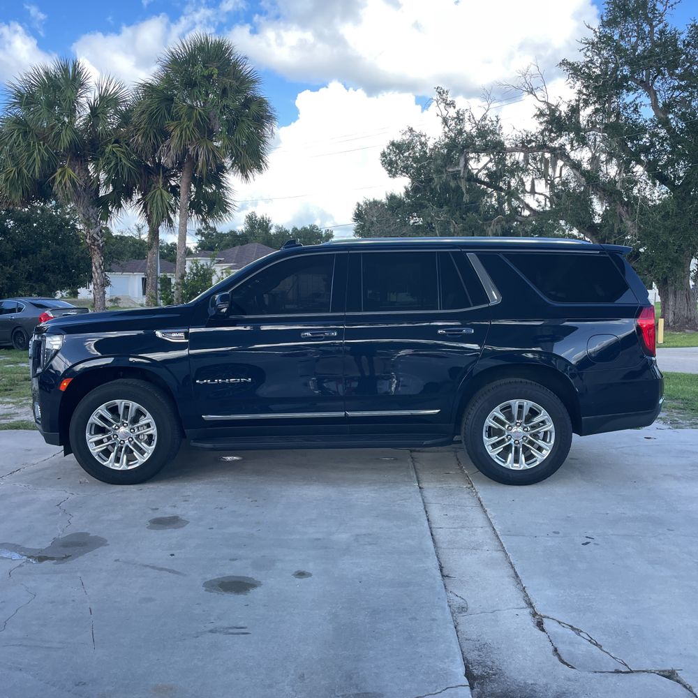 2021 GMC Yukon SLT
