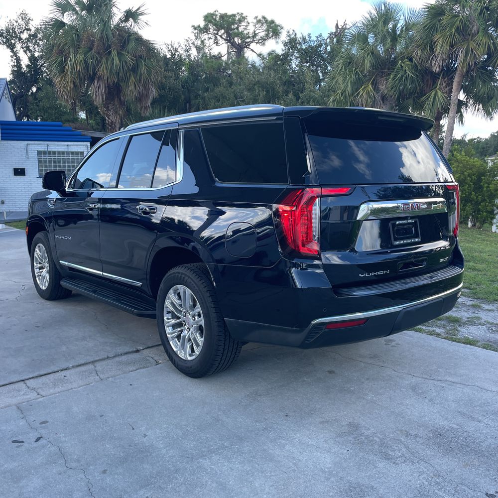 2021 GMC Yukon SLT