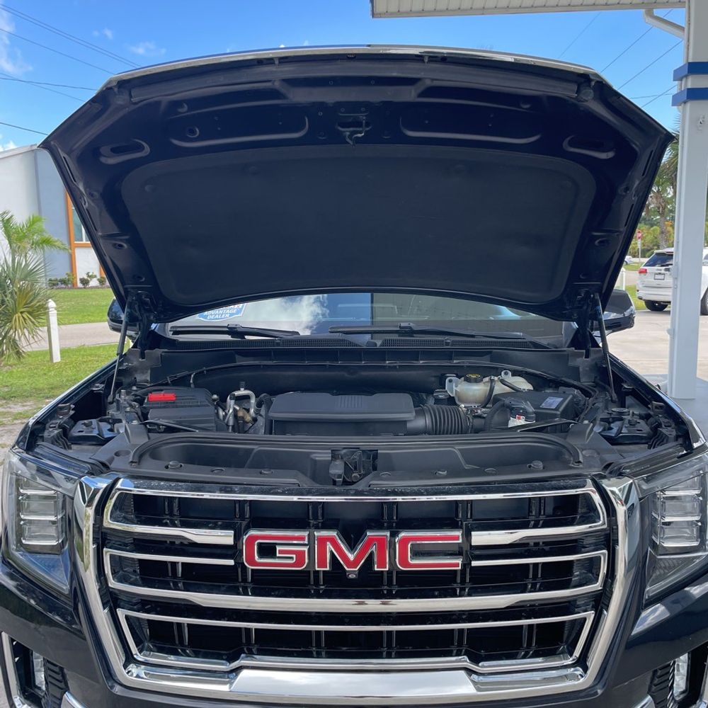 2021 GMC Yukon SLT