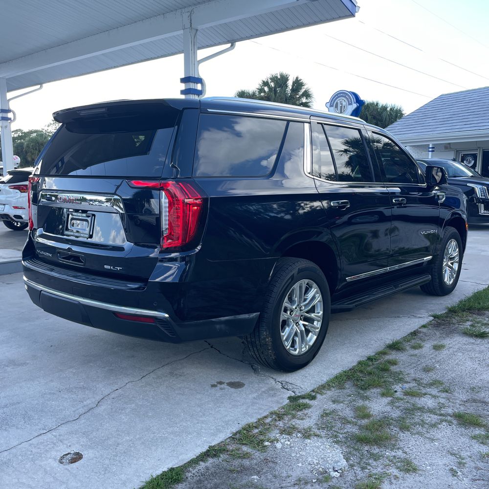 2021 GMC Yukon SLT