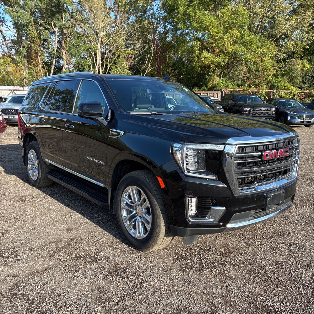 2023 GMC Yukon SLT