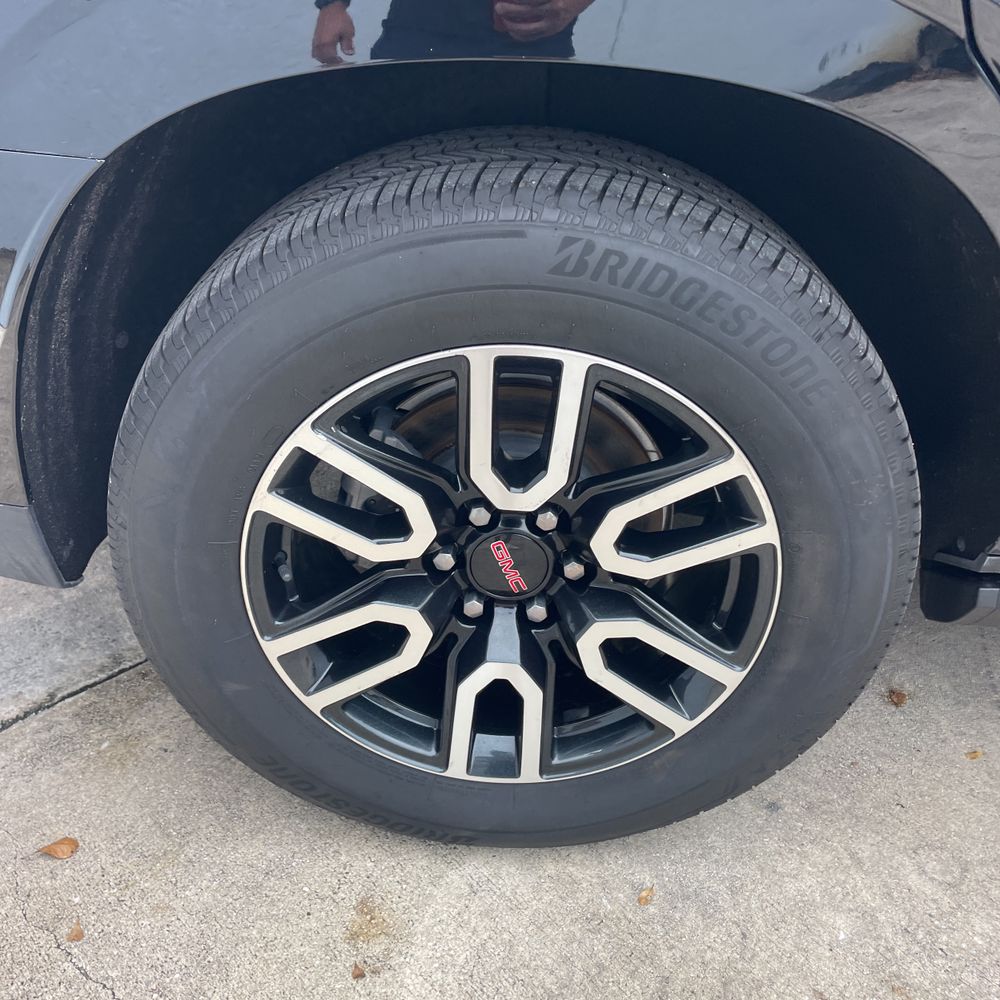 2021 GMC Yukon AT4