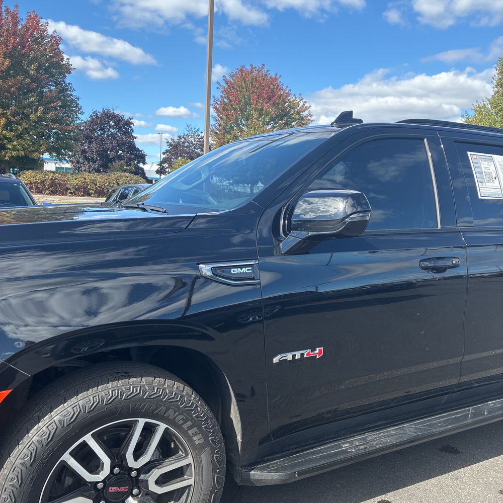 2024 GMC Yukon AT4